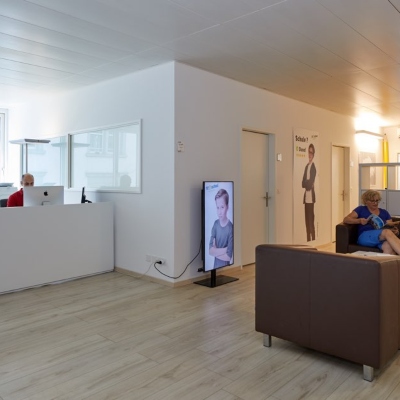 Wartebereich des fit4school-Lern- und Coachingcenters Basel Foto des Wartebereichs des fit4school-Lern- und Coachingcenters Basel